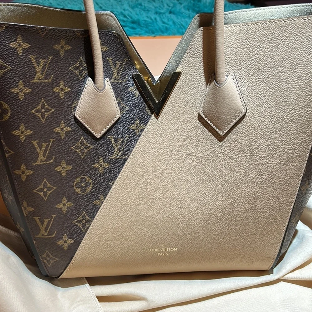 Louis Vuitton Kimono Shoulder Bag. Beige and brown monogram.Luxury Louis Vuitton